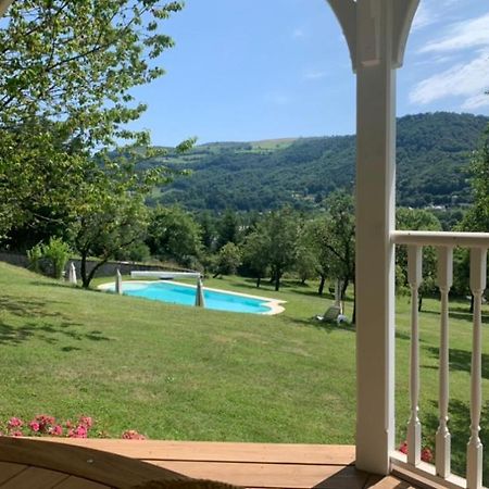 Le Terrondou Hotell Vic-sur-Cère Exteriör bild
