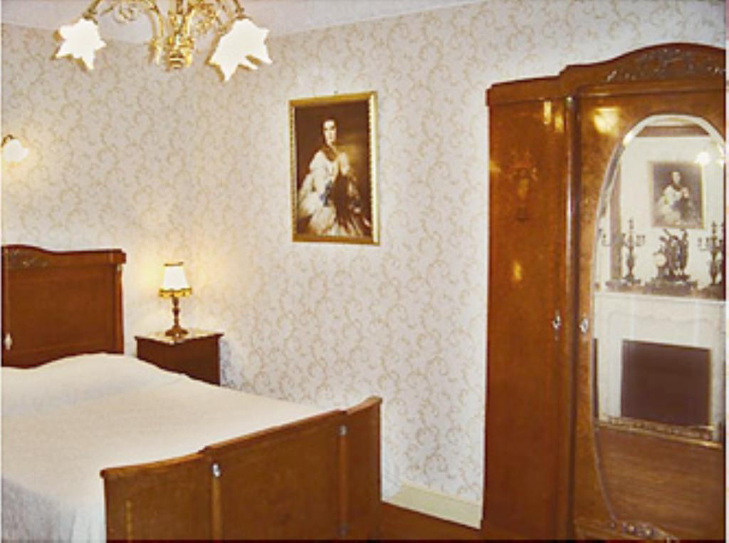 Le Terrondou Hotell Vic-sur-Cère Rum bild