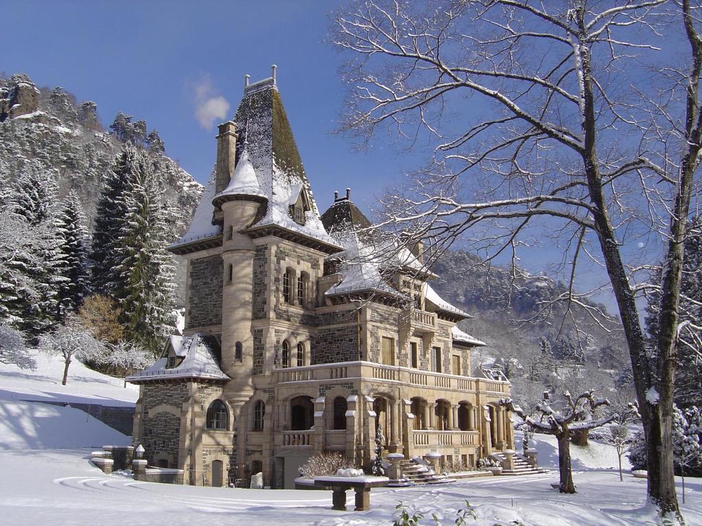 Le Terrondou Hotell Vic-sur-Cère Exteriör bild